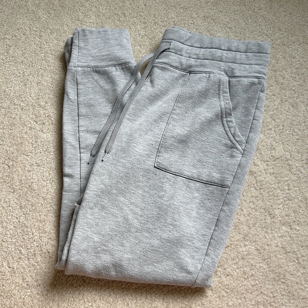 Danskin gray sweatpants / joggers. Size small